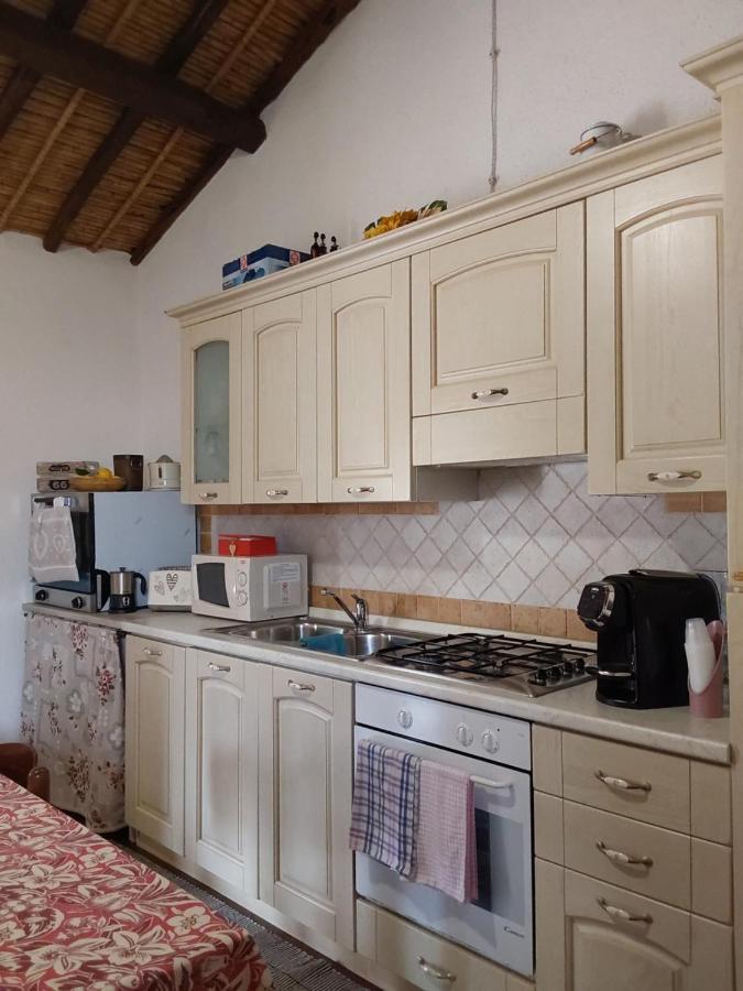 B&B Sa Prama Гальтелли Экстерьер фото